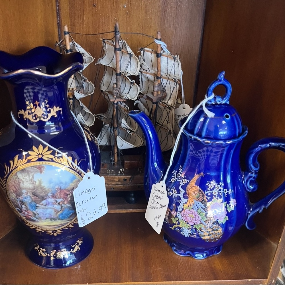 Blue Porcelain Vase and Teapot Set